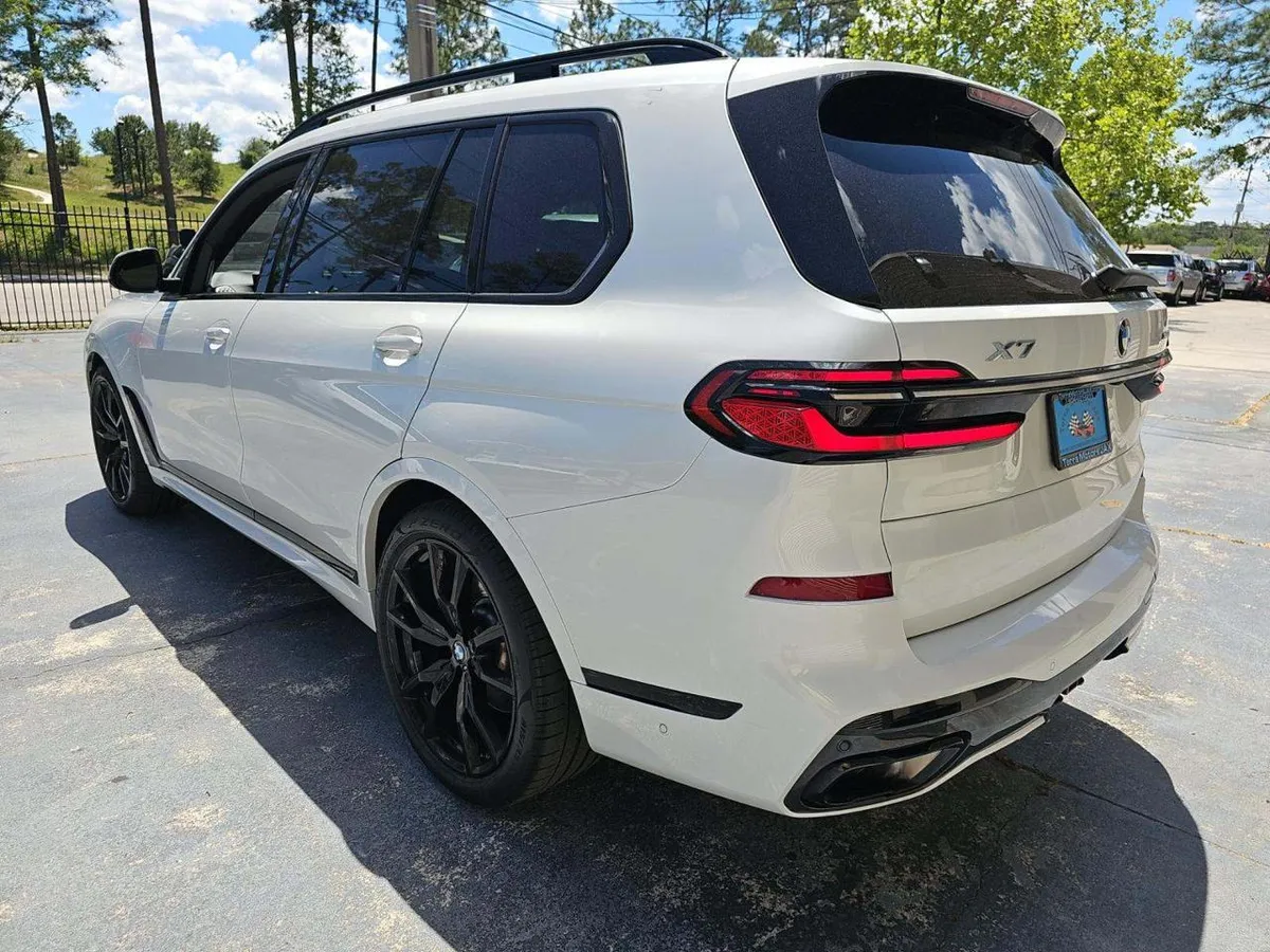 BMW X7 SPORTS ACTIVITY VEHICLE 2022