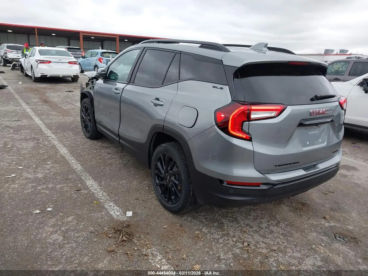 GMC TERRAIN ИЗВЕСТНЫЙ КОМФОРТНОЙ ПОДВЕСКОЙ И ЭКОНОМИЧНЫМ ТУРБОМОТОРОМ 2024