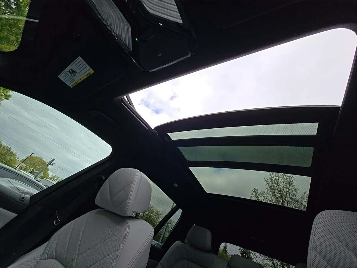 BMW X7 SPORTS ACTIVITY VEHICLE 2023