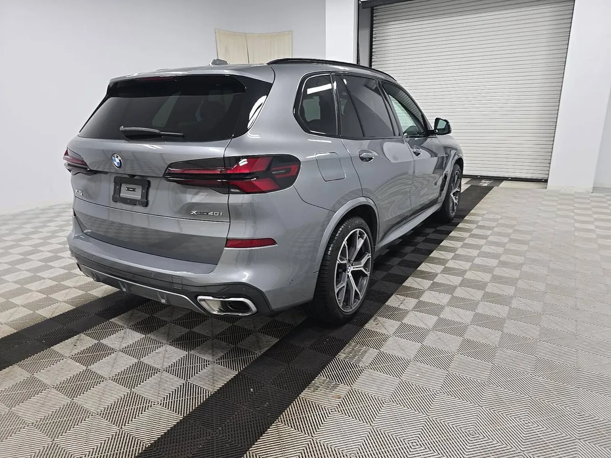BMW X5 SPORTS ACTIVITY VEHICLE 2024