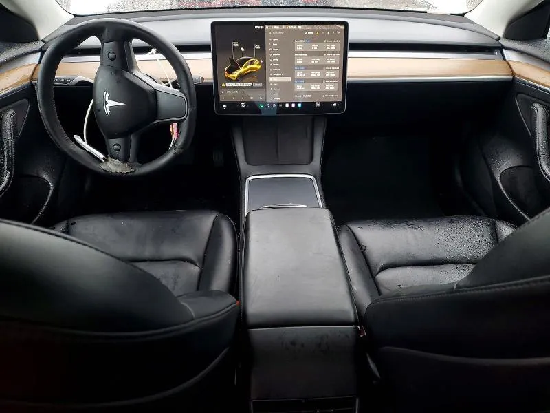 TESLA MODEL 3 2022