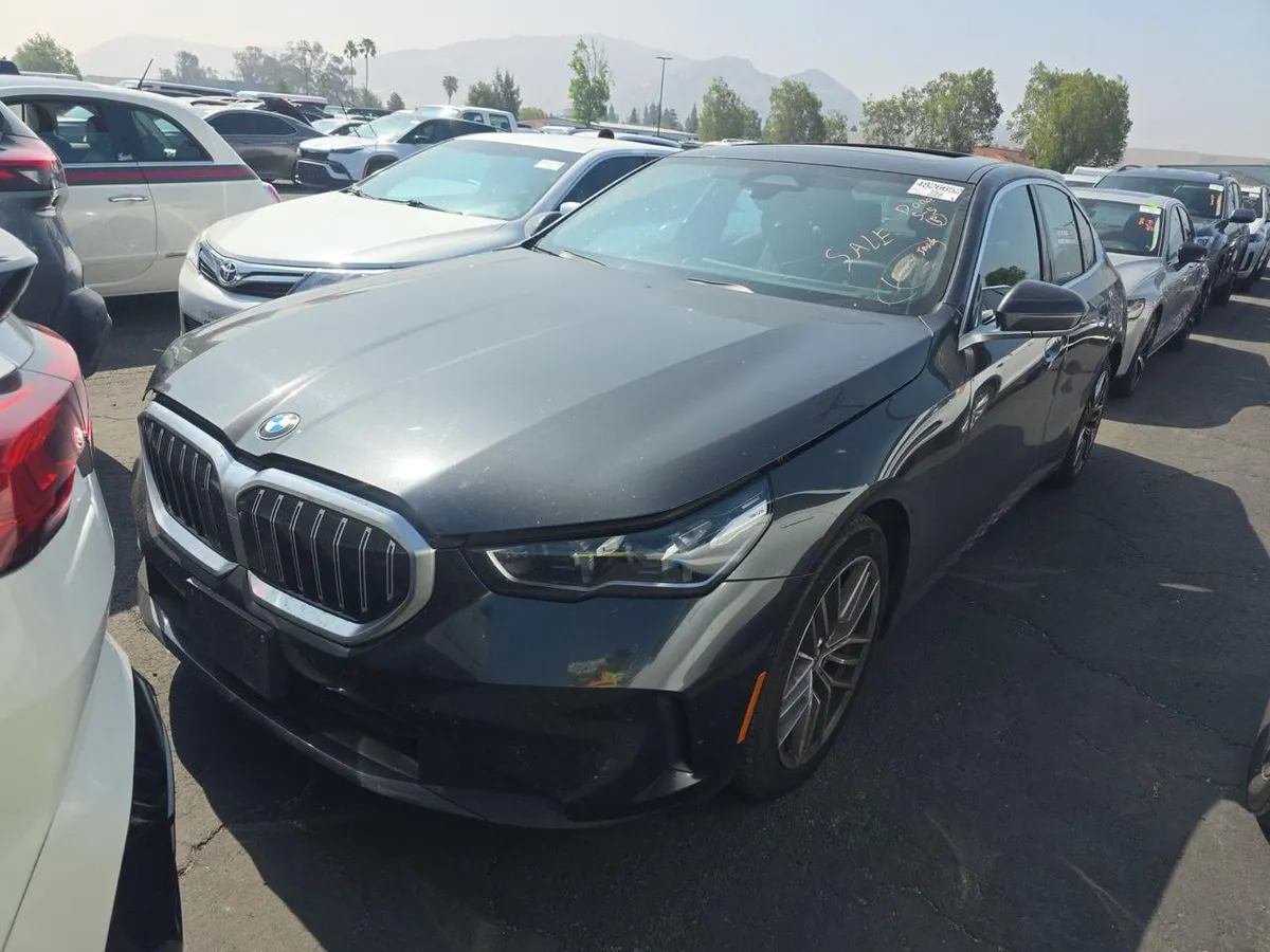BMW 5 SERIES SEDAN 530I 2025