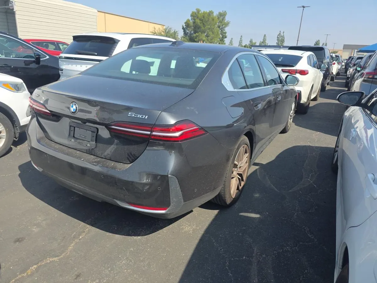 BMW 5 SERIES SEDAN 530I 2025
