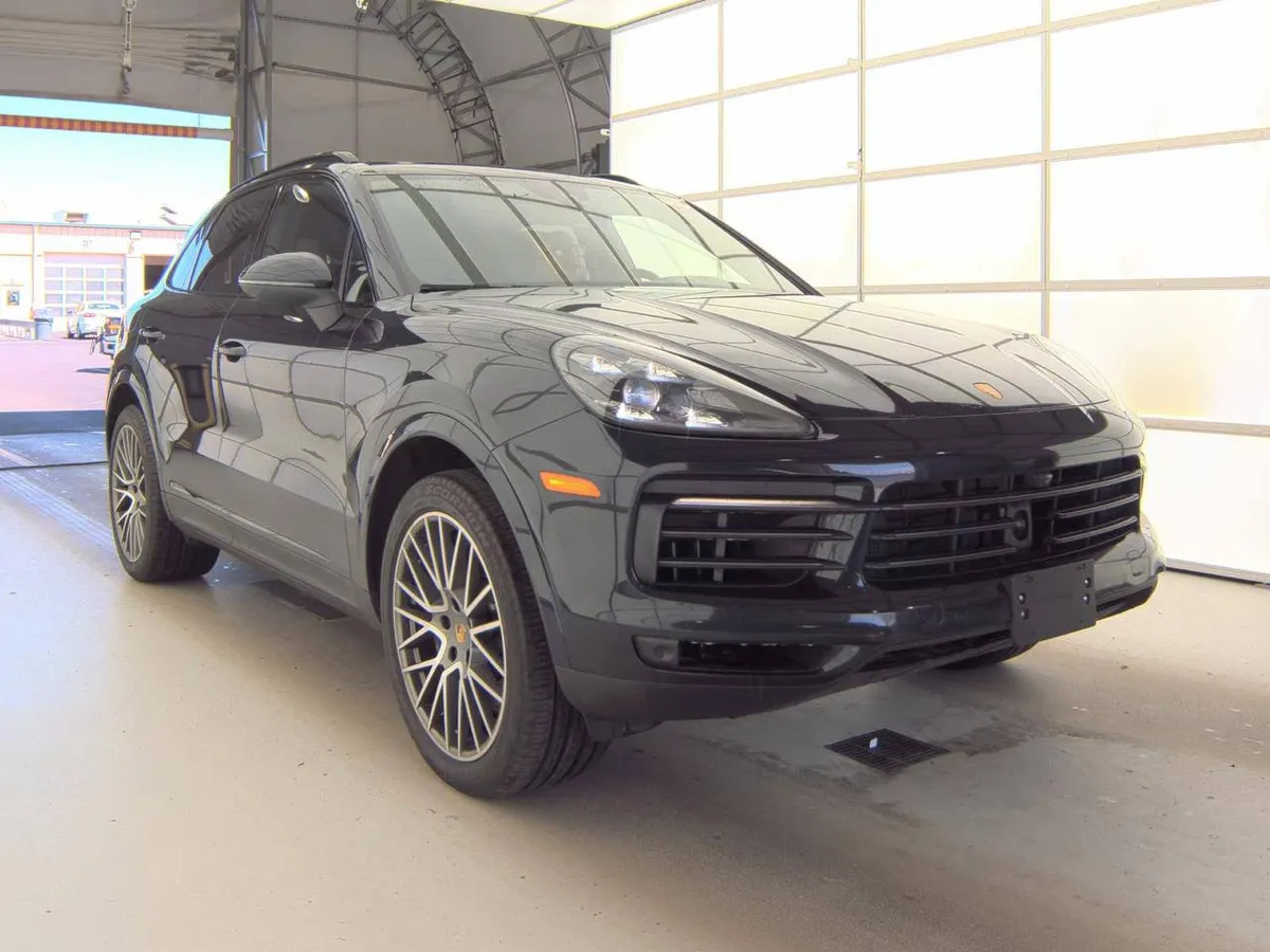 PORSCHE CAYENNE PLATINUM EDITION 2022