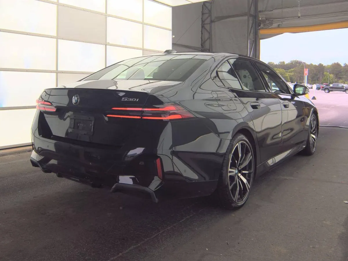BMW 5 SERIES SEDAN 530I 2024
