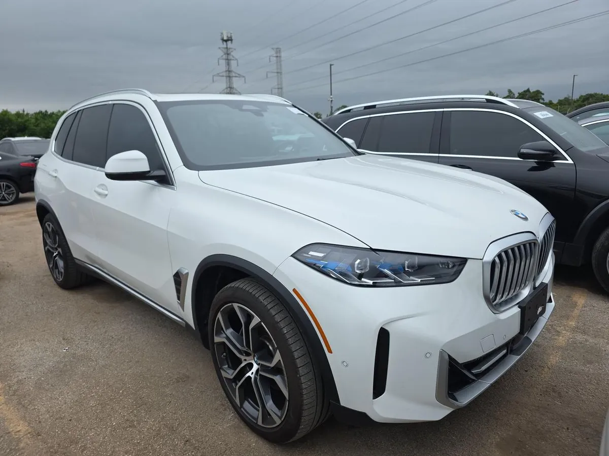 BMW X5 SPORTS ACTIVITY VEHICLE 2024