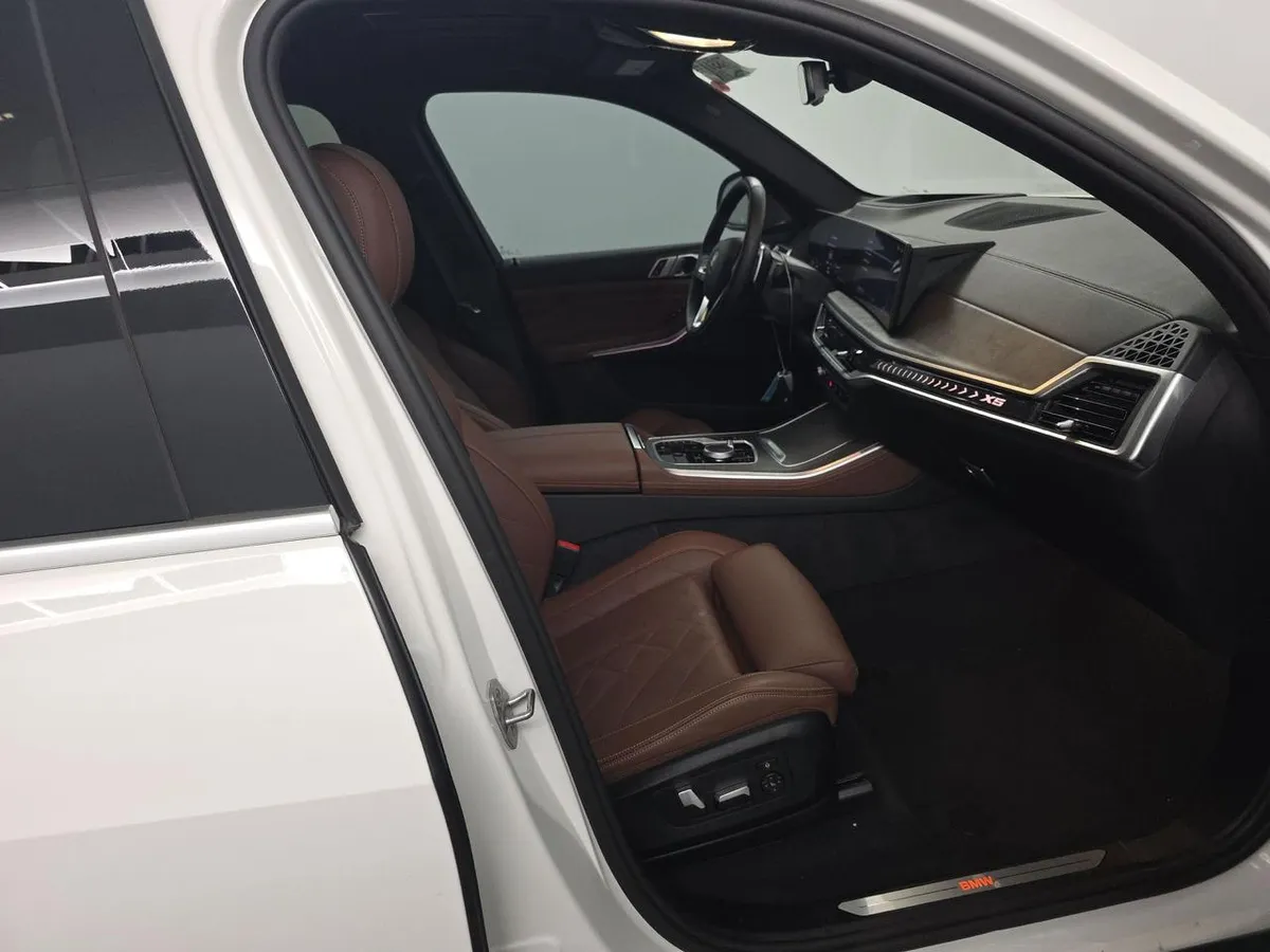 BMW X5 SPORTS ACTIVITY VEHICLE 2024