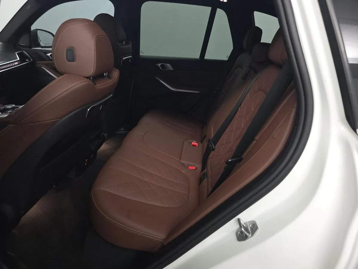 BMW X5 SPORTS ACTIVITY VEHICLE 2024