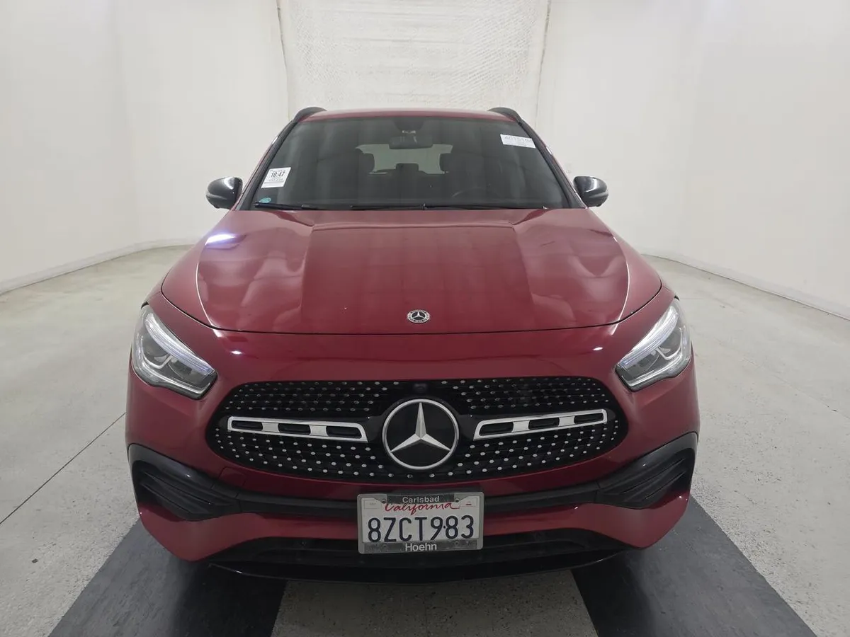 MERCEDES-BENZ GLA 250 2021