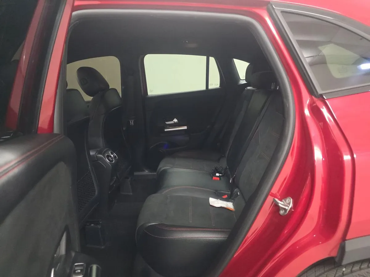 MERCEDES-BENZ GLA 250 2021