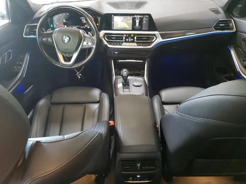 BMW 330XI 2019