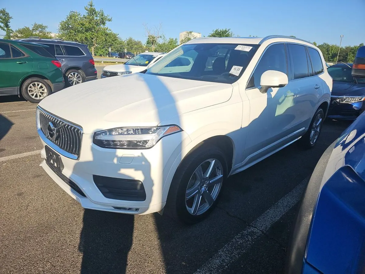 VOLVO XC90 T6 MOMENTUM 7-PASSENGER 2019