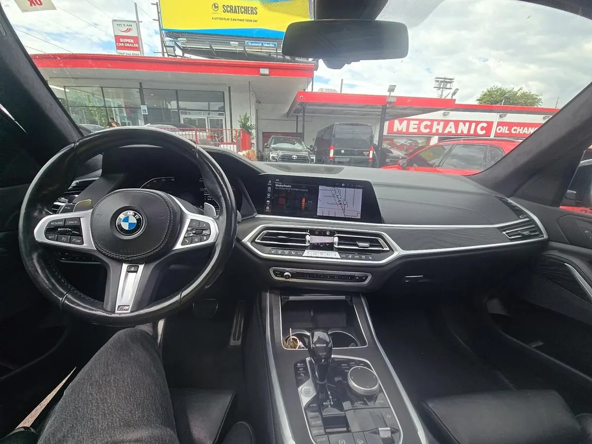 BMW X7 SPORTS ACTIVITY VEHICLE 2021