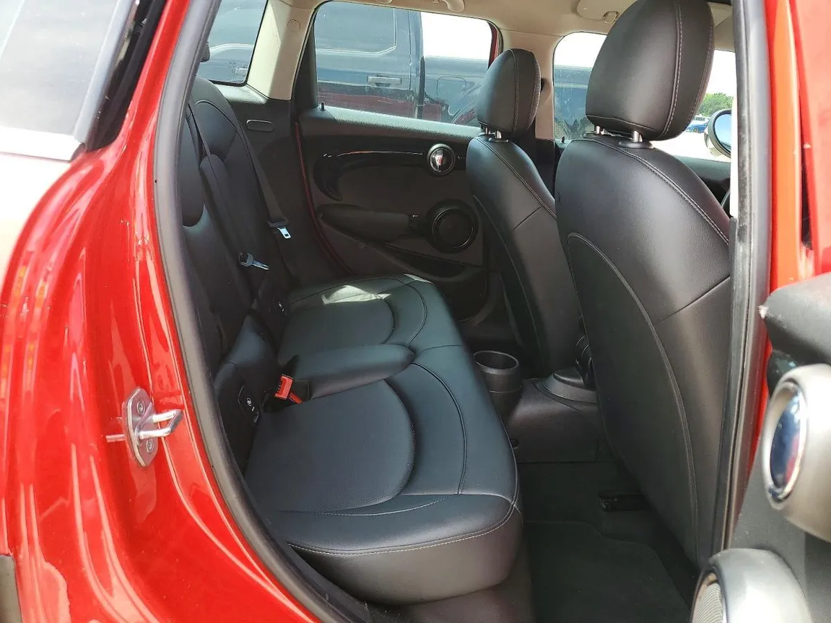 MINI COOPER 2018