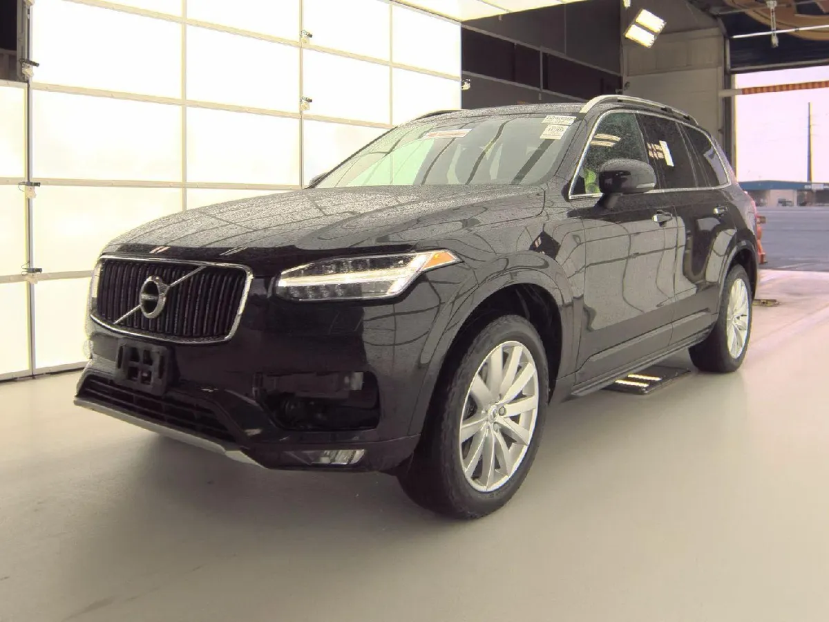 VOLVO XC90 T6 MOMENTUM 7 2018
