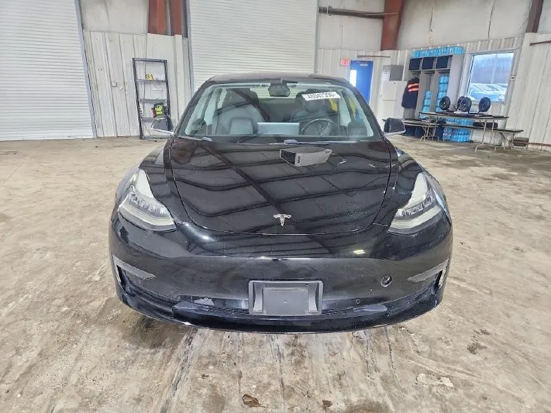 TESLA MODEL 3 2018