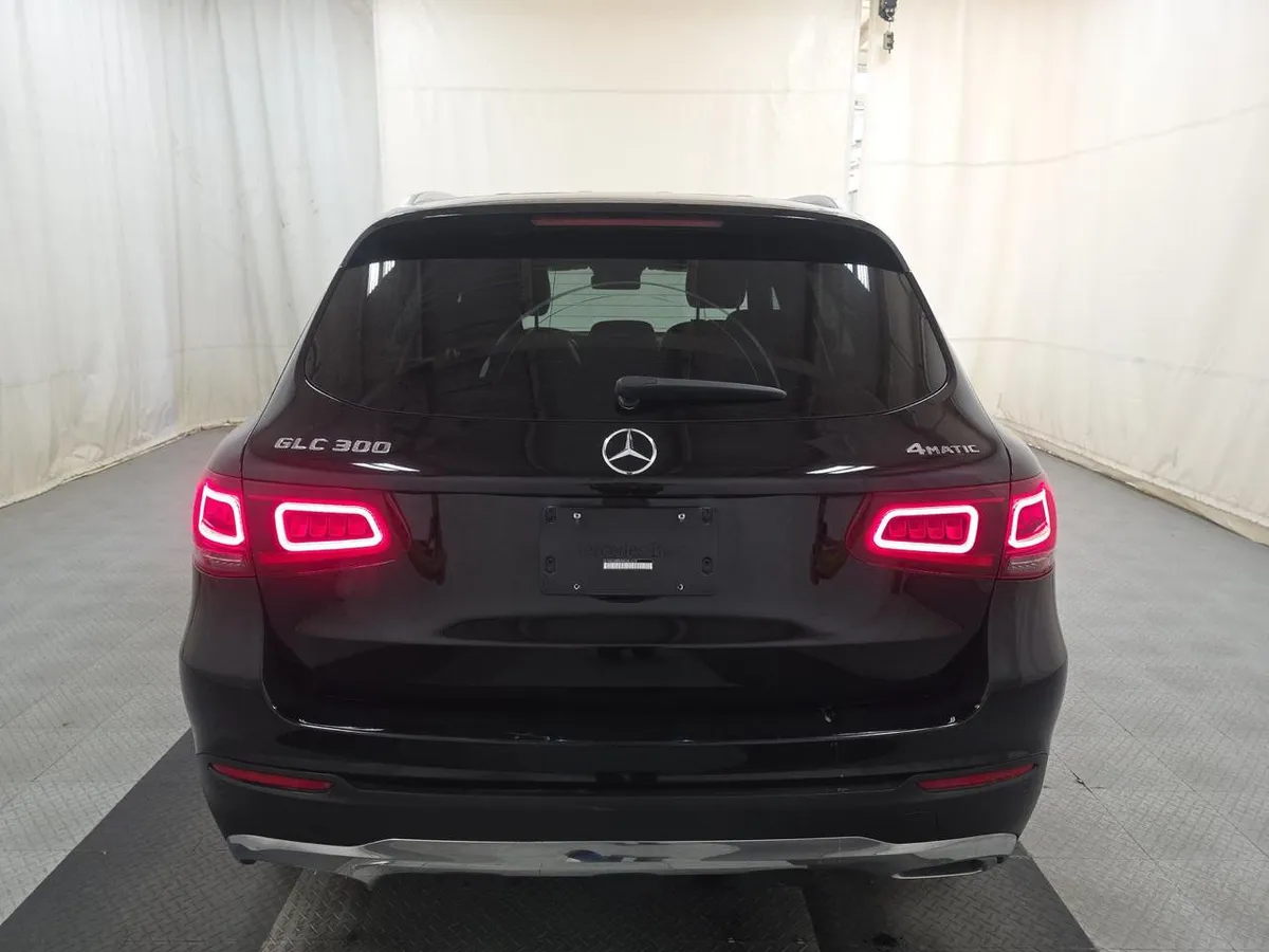 MERCEDES-BENZ GLC 300 4MATIC 2022