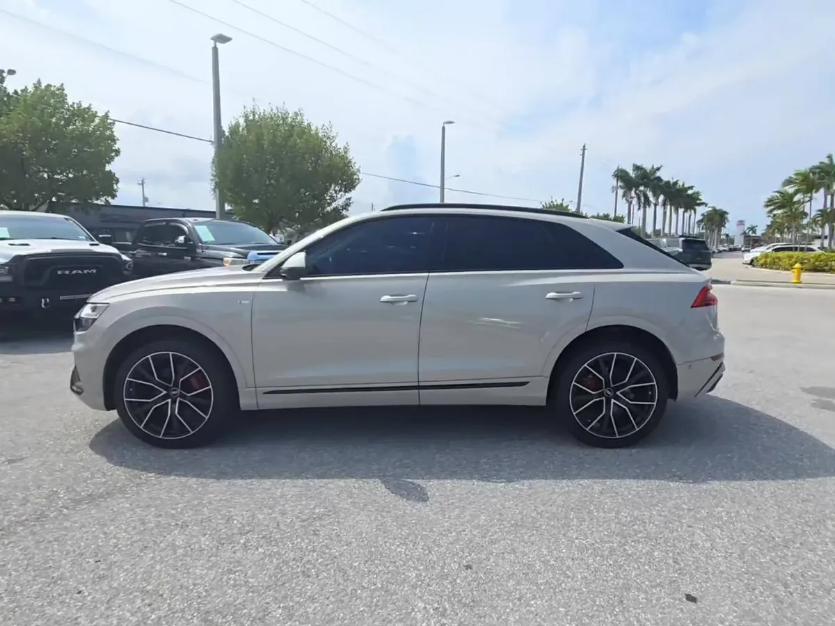AUDI Q8 PREMIUM PLUS 2023