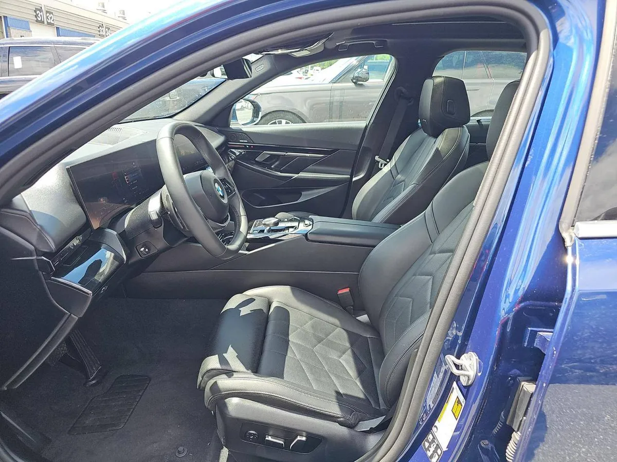 BMW 5 SERIES SEDAN 530I 2024