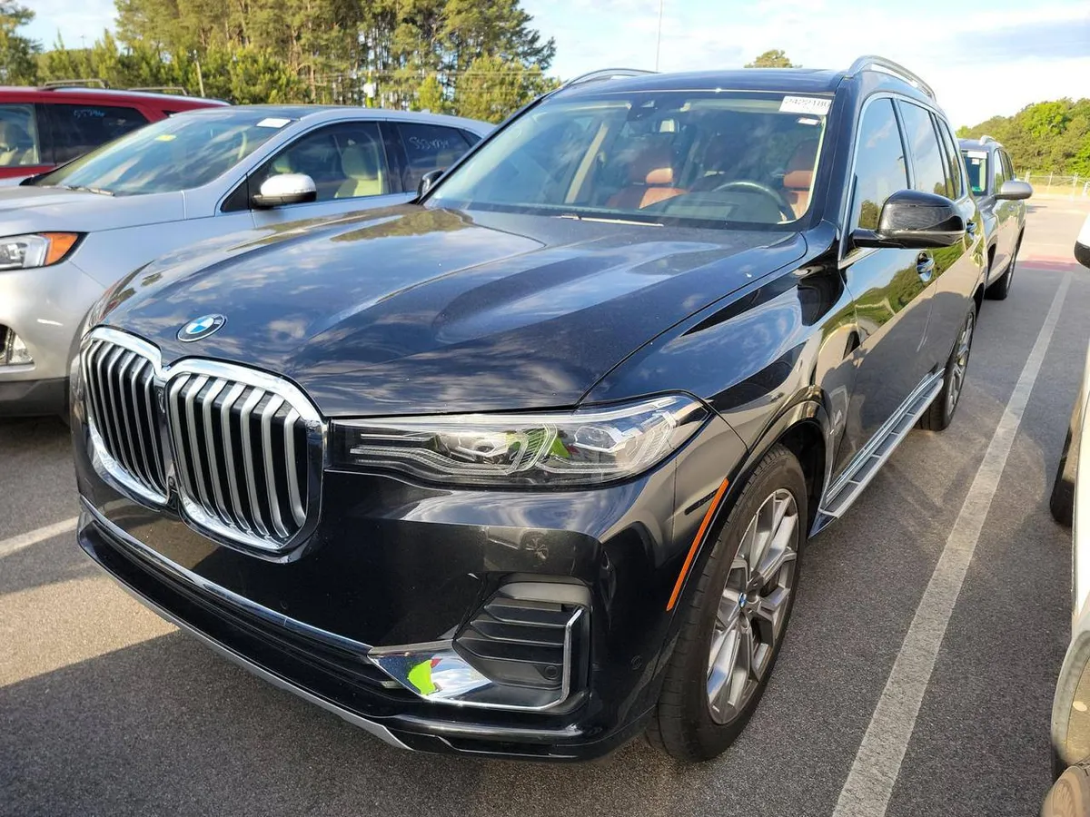 BMW X7 SPORTS ACTIVITY VEHICLE 2021