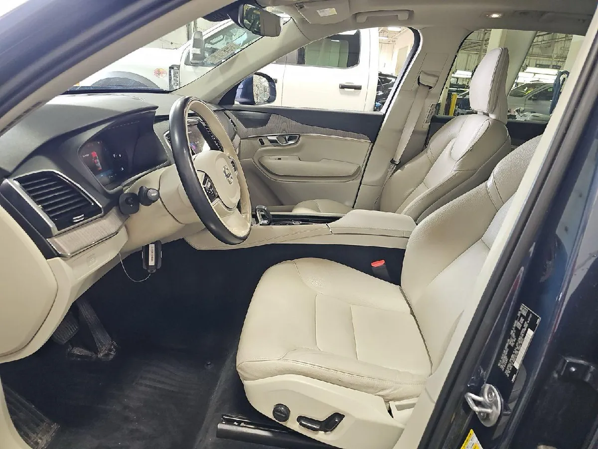 VOLVO XC90 B6 PLUS 7-PASSENGER 2023