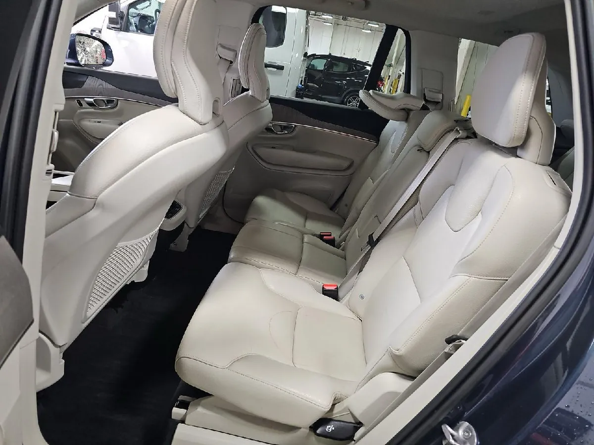 VOLVO XC90 B6 PLUS 7-PASSENGER 2023