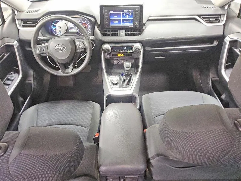 TOYOTA RAV4 LE 2022