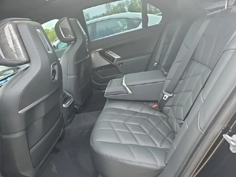BMW 7 SERIES 740I XDRIVE 2024