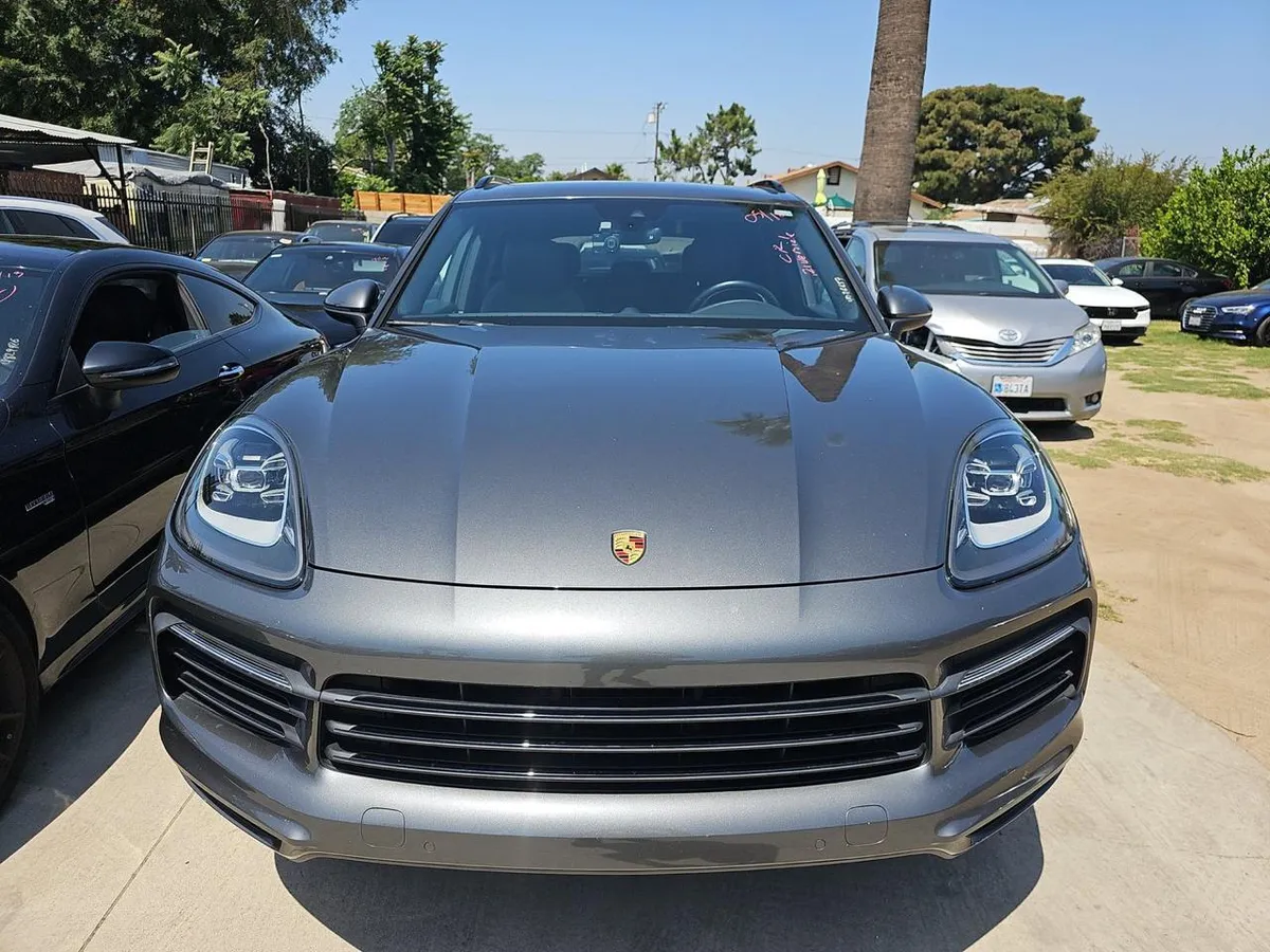 PORSCHE CAYENNE 2022