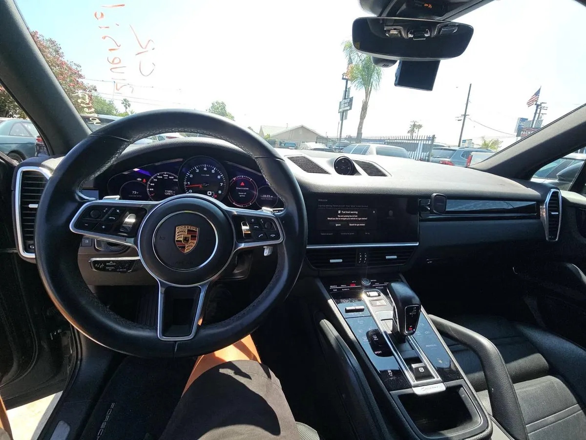 PORSCHE CAYENNE 2022