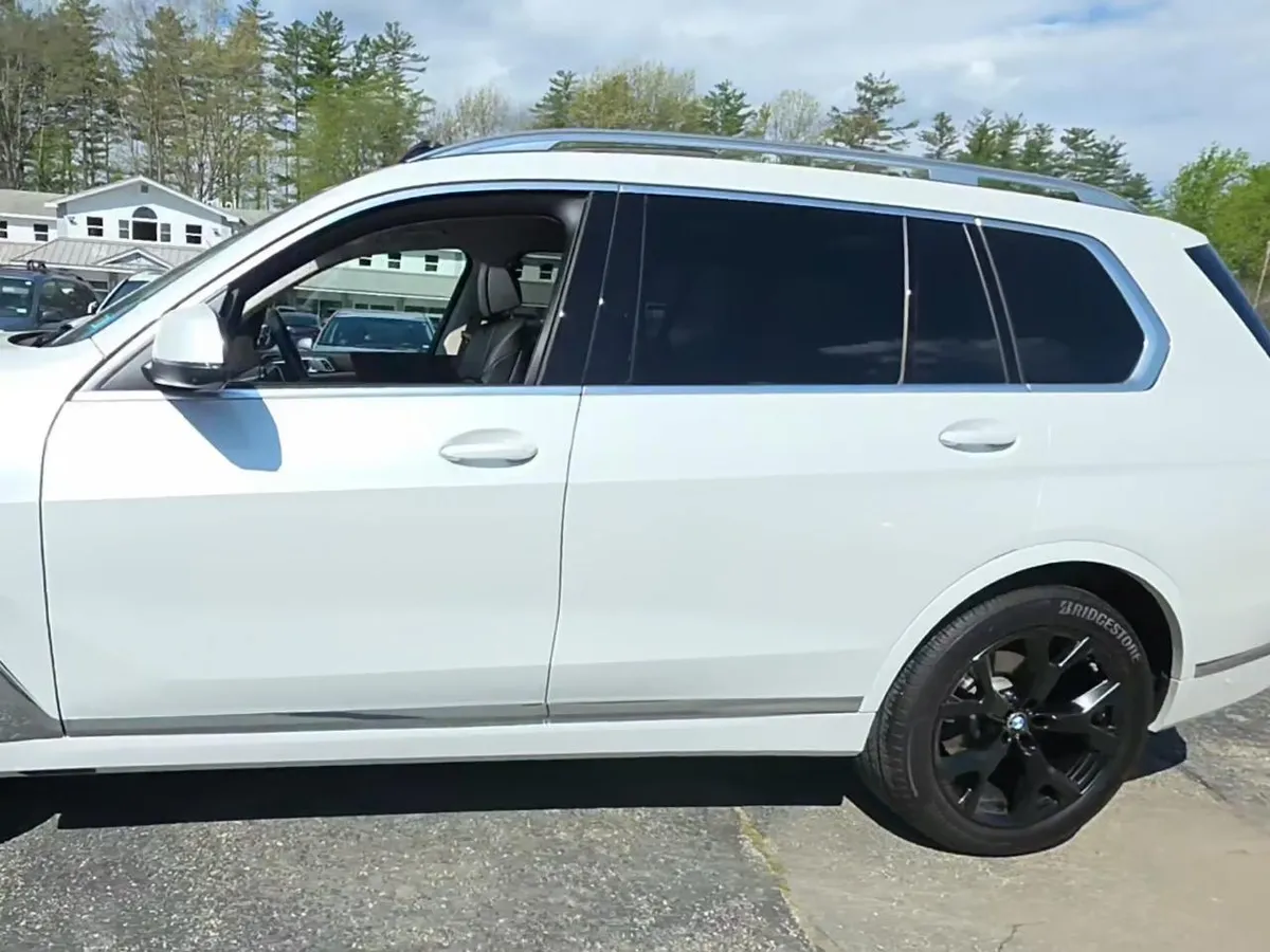 BMW X7 SPORTS ACTIVITY VEHICLE 2023