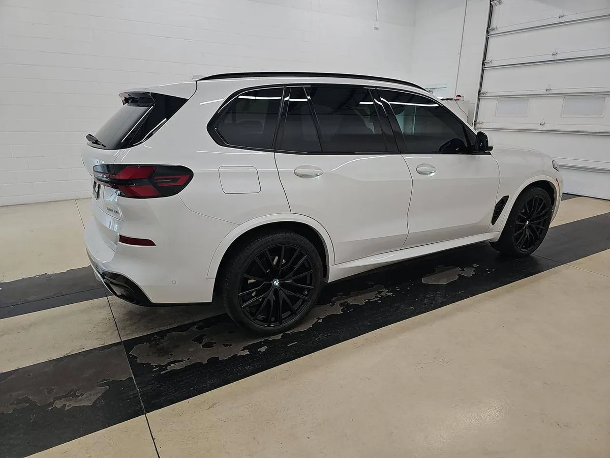 BMW X5 SPORTS ACTIVITY VEHICLE 2024