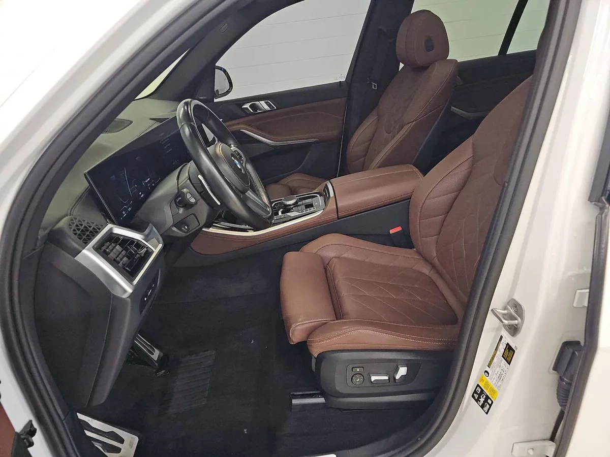 BMW X5 SPORTS ACTIVITY VEHICLE 2024