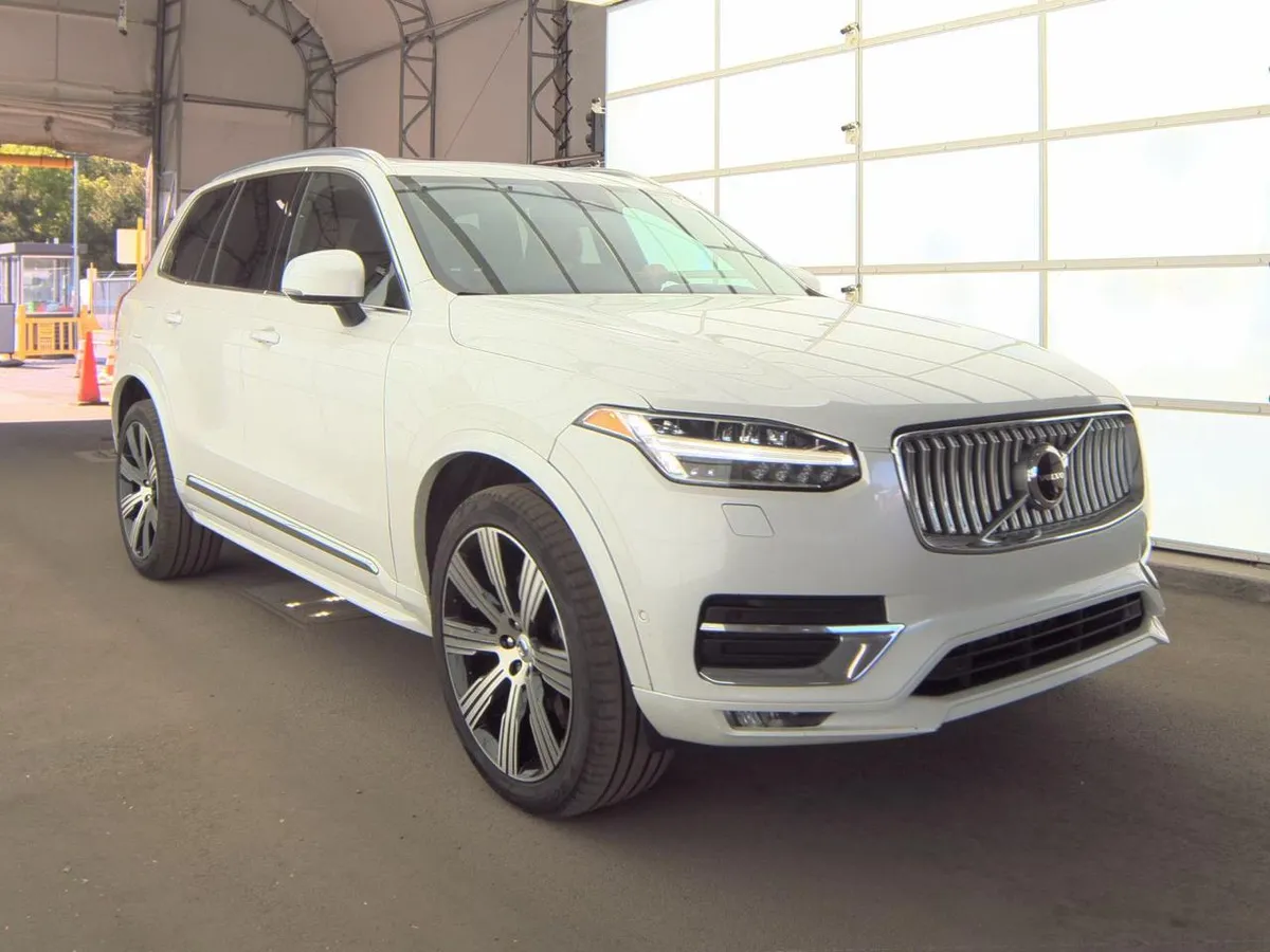 VOLVO XC90 B6 ULTIMATE 6-PASSENGER 2022