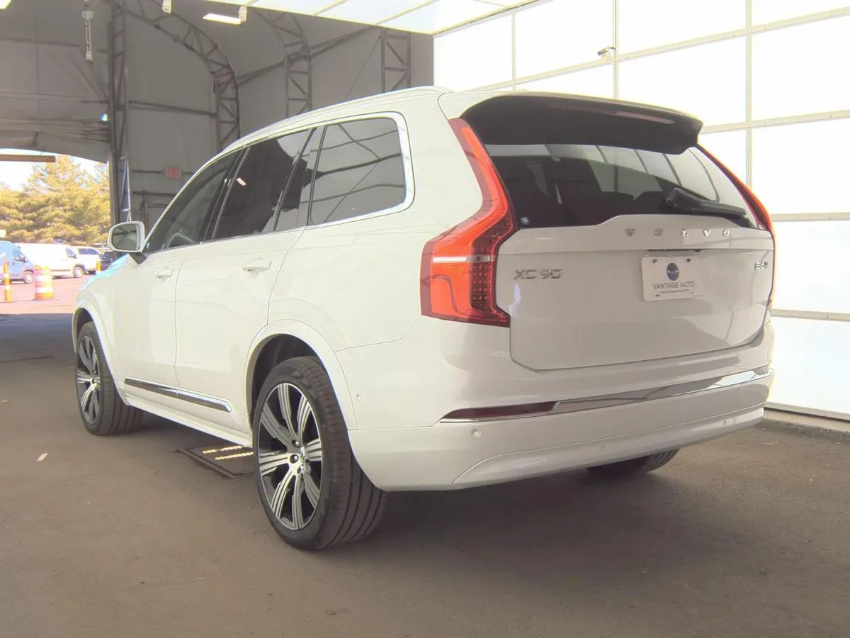 VOLVO XC90 B6 ULTIMATE 6-PASSENGER 2022