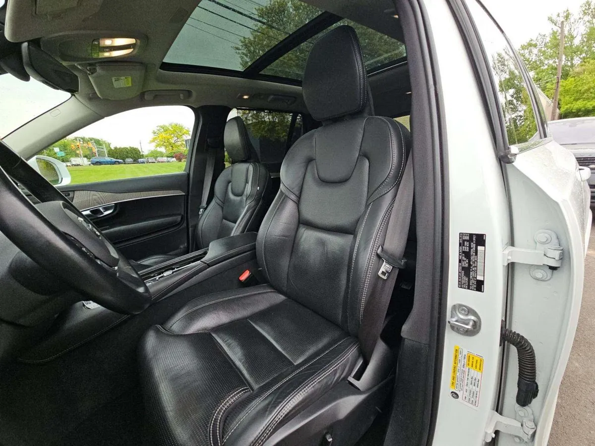 VOLVO XC90 B6 ULTIMATE 6-PASSENGER 2022