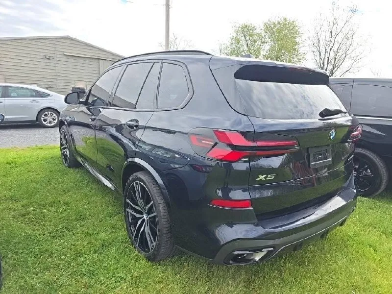 BMW X5 SPORTS ACTIVITY VEHICLE 2024