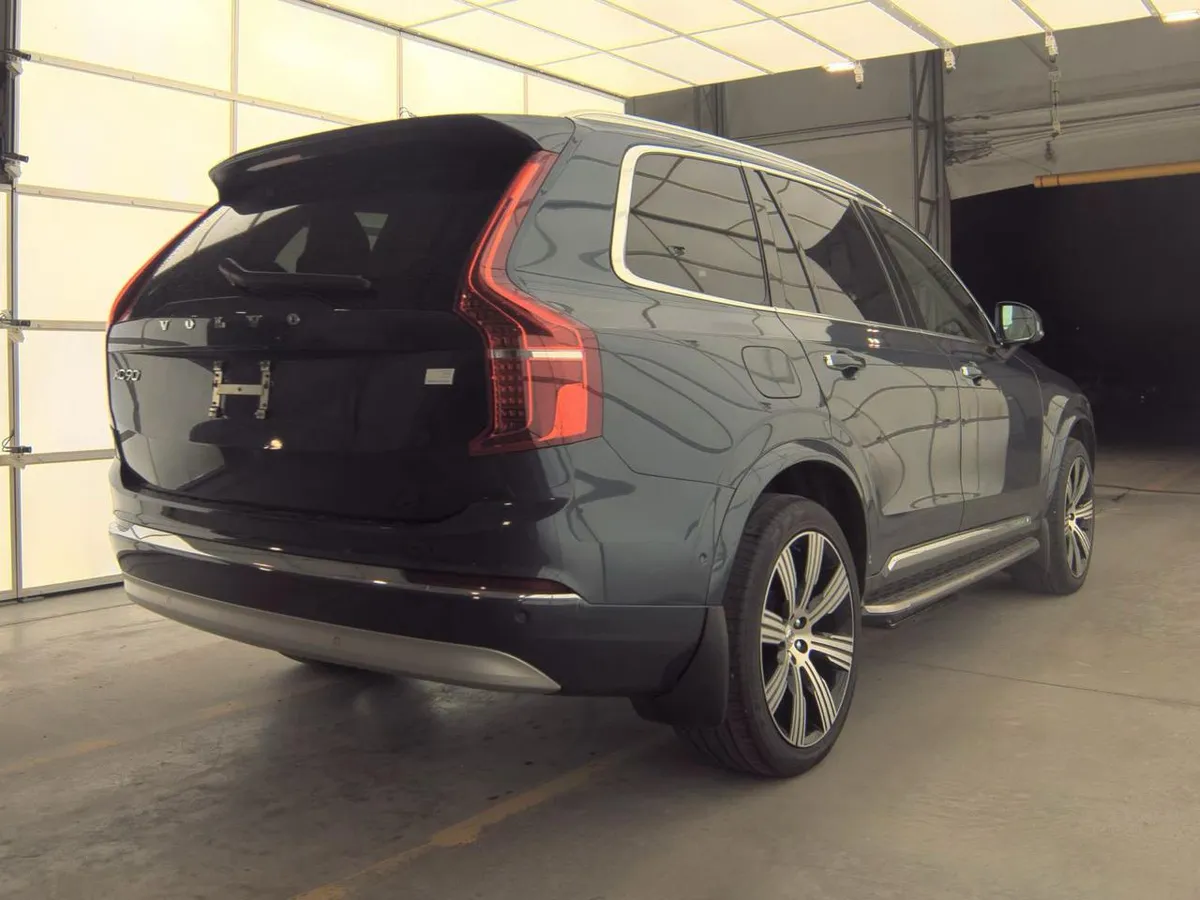 VOLVO XC90 RECHARGE PLUG-IN HYBRID 2022