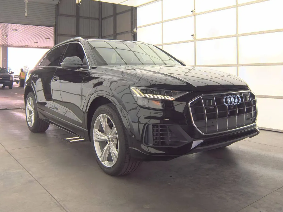AUDI Q8 PREMIUM 2023