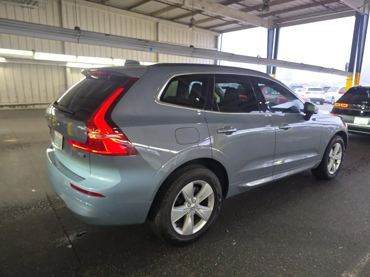 VOLVO XC60 B5 MOMENTUM 2022