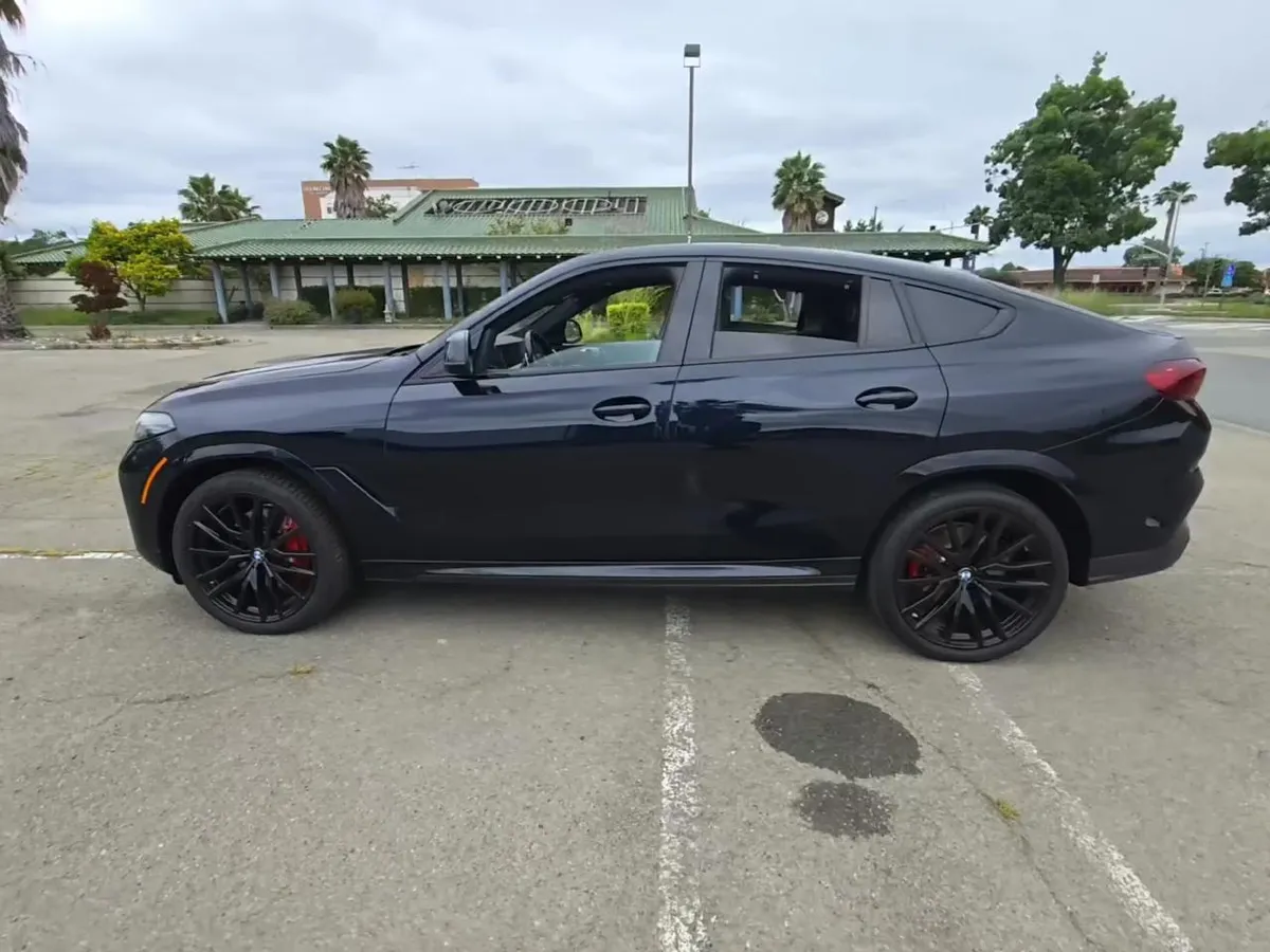 BMW X6 SPORTS ACTIVITY COUPE 2023