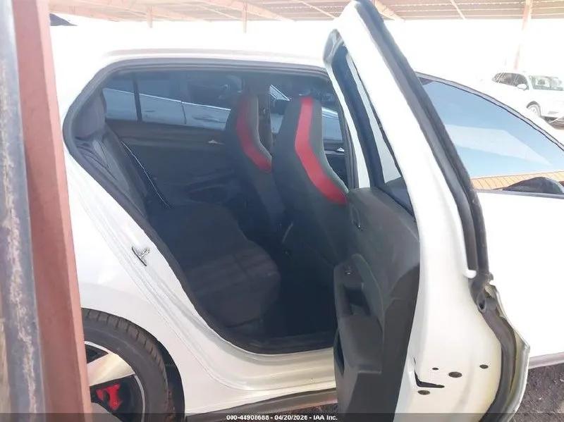 VOLKSWAGEN GOLF GTI 2 2022