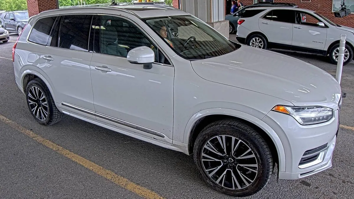 VOLVO XC90 RECHARGE PLUG-IN HYBRID 2023