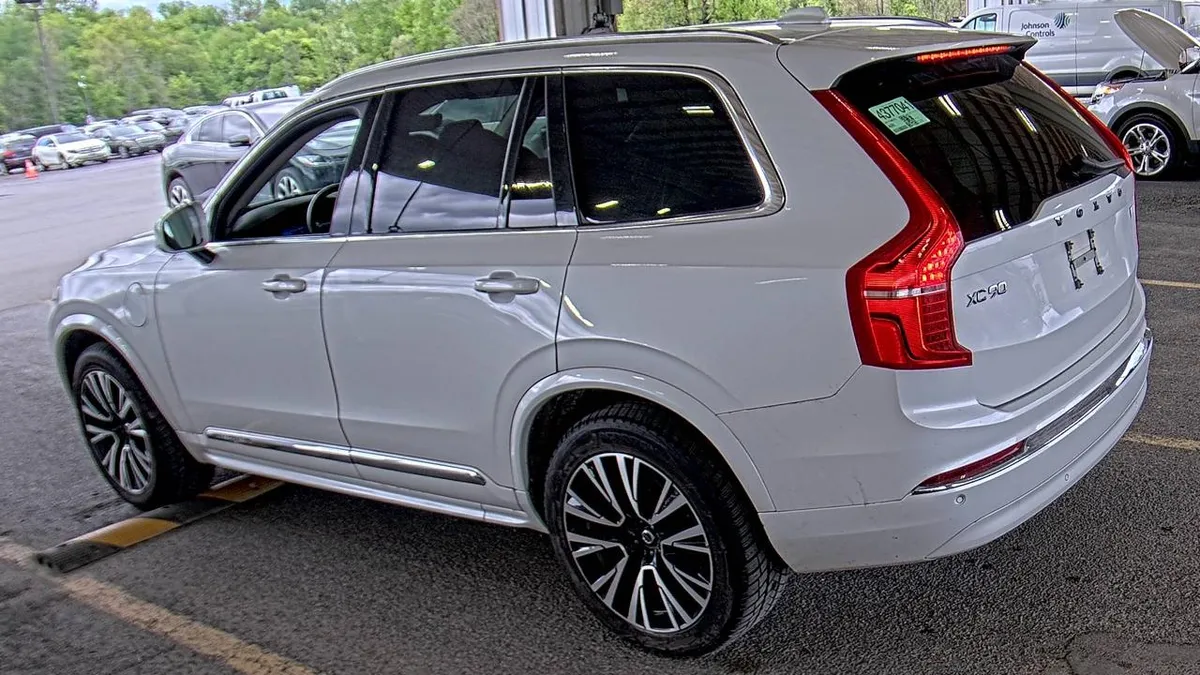 VOLVO XC90 RECHARGE PLUG-IN HYBRID 2023