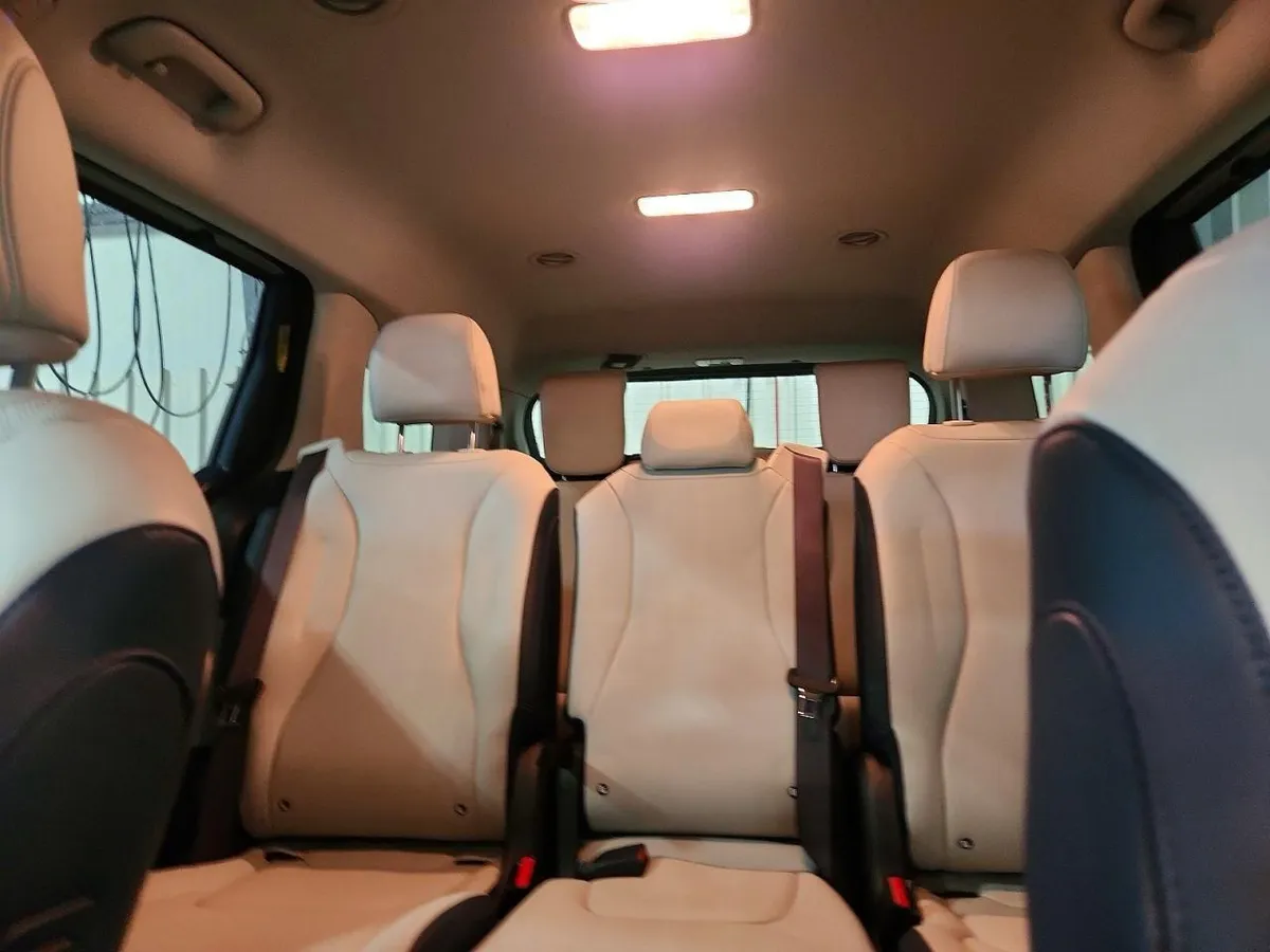 KIA CARNIVAL EX 2025