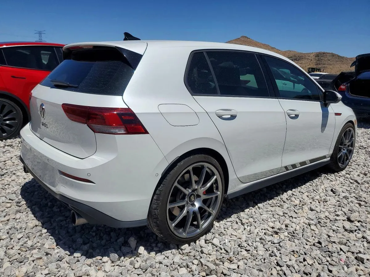 VOLKSWAGEN GOLF AUTOBAHN 2022