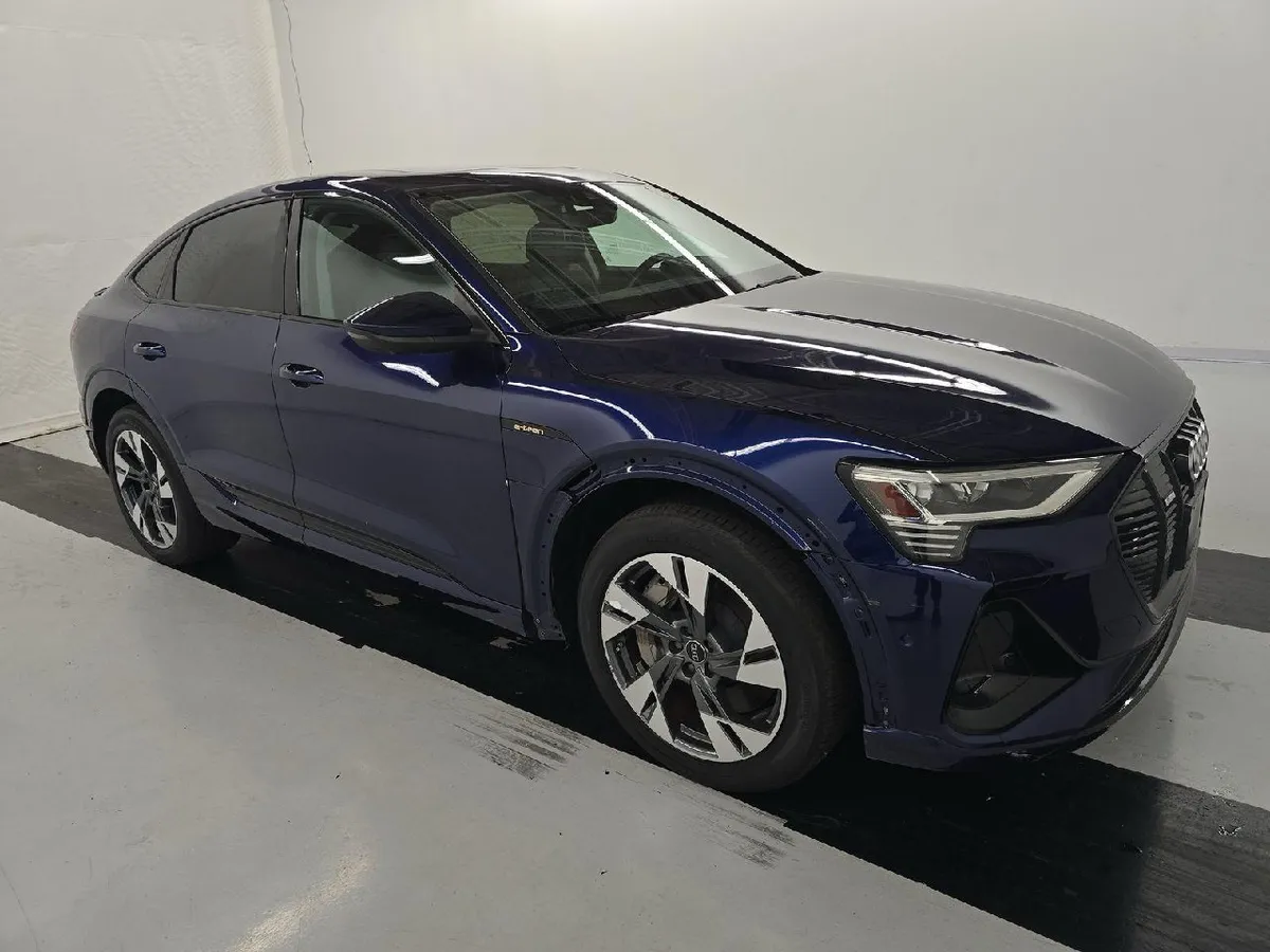 AUDI E-TRON PREMIUM 2022