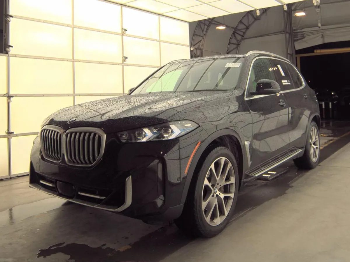 BMW X5 SPORTS ACTIVITY VEHICLE 2023