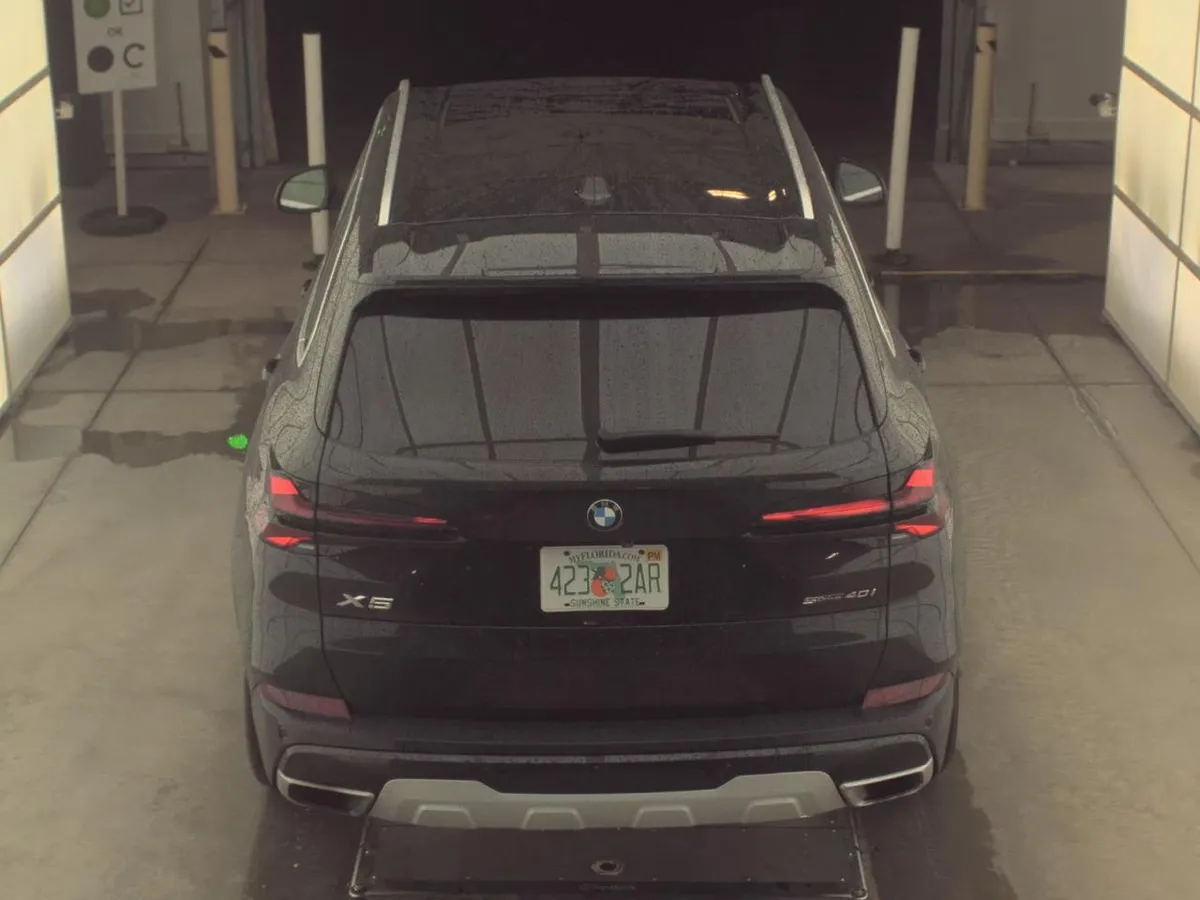 BMW X5 SPORTS ACTIVITY VEHICLE 2023