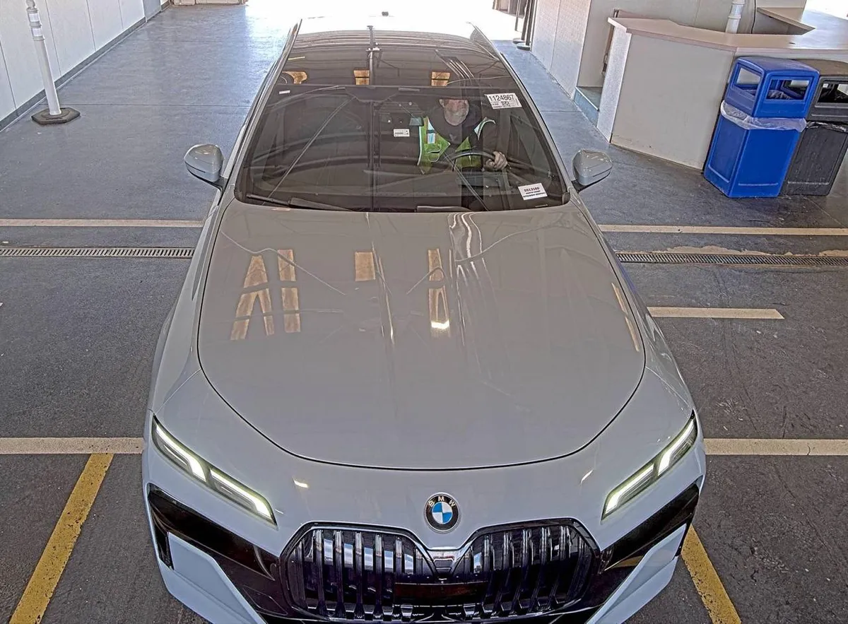 BMW 7 SERIES SEDAN 760I 2023